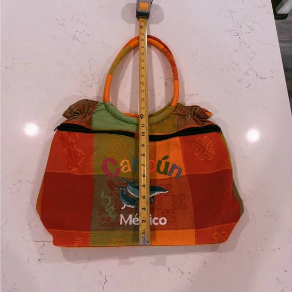 Artisanal Tote Cancun Mexican w/embroidered Dolphin & brights colors Great Bag - Picture 4 of 7